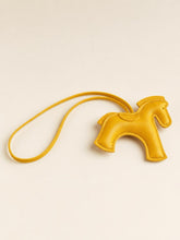 Load image into Gallery viewer, Horse Bag Charm