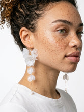 Load image into Gallery viewer, Blooming Flower Earrings